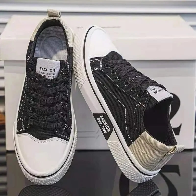 Lunark Low-Top Kanvas Sneaker