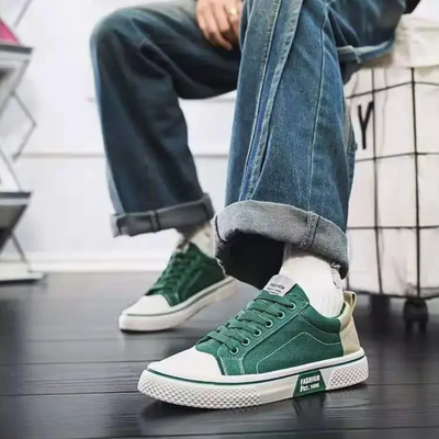Lunark Low-Top Kanvas Sneaker