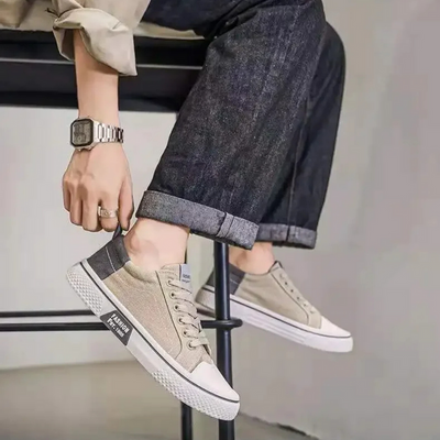 Lunark Low-Top Kanvas Sneaker